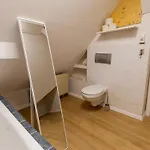 Appartement Schiefe Altbauvilla In Zentraler Lage, Monteurunterkunft