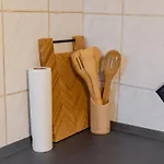 Appartement Schiefe Altbauvilla In Zentraler Lage, Monteurunterkunft Oldenbourg