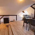Schiefe Altbauvilla In Zentraler Lage, Monteurunterkunft * Oldenbourg