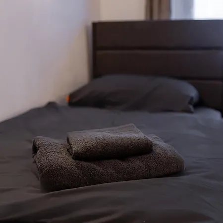 Appartement Schiefe Stadtvilla - Grosses Altbauhaus *