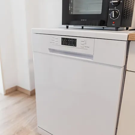 Apartamento Schiefe Altbauvilla In Zentraler Lage, Monteurunterkunft
