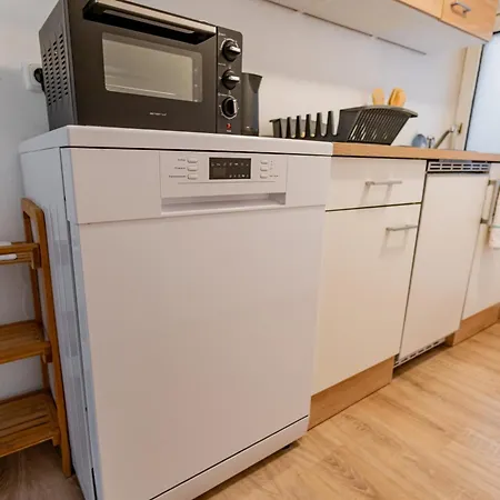Schiefe Altbauvilla In Zentraler Lage, Monteurunterkunft Oldenburg